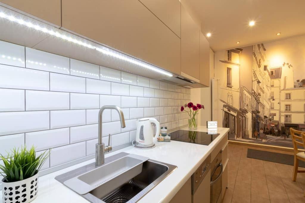 Nice And Cozy Apartment Next To The Parliament Budapest Esterno foto